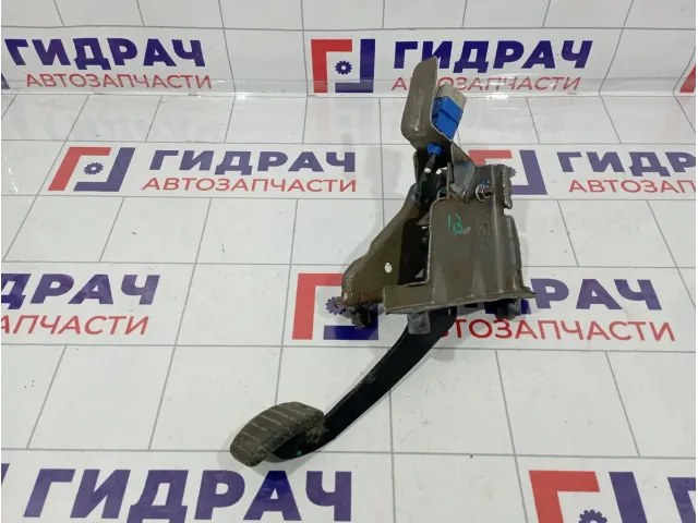 Педаль сцепления Renault Logan 2 465031703R