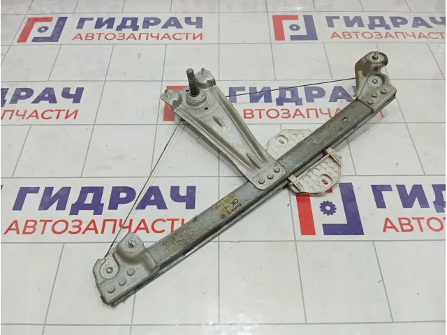 Стеклоподъемник механический задний левый Renault Logan 827217198R