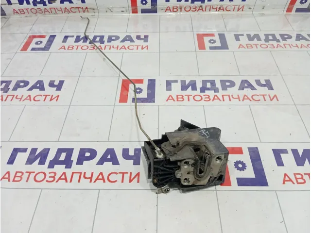 Замок двери задней правой Renault Logan 825024490R