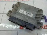 Блок управления двигателем Renault Logan 237104779R