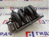 Коллектор впускной Renault Logan 140035357R