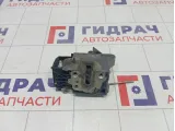 Замок двери задней правой Renault Logan 825024490R