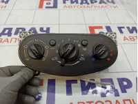 Блок управления отопителем (печкой) Renault Logan 275709485R
