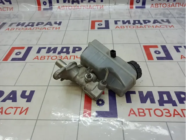 Цилиндр тормозной главный Renault Logan 460111938R