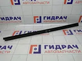 Уплотнитель стекла переднего левого Renault Logan 803313063R