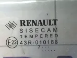 Стекло двери форточка задней левой Renault Logan 822636739R