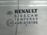 Стекло двери форточка задней правой Renault Logan 822621008R