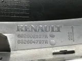 Накладка торпедо Renault Logan 682602327R