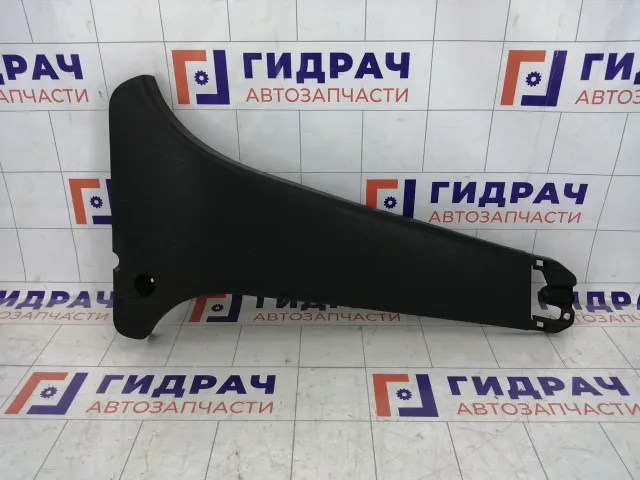 Обшивка стойки средней правой нижняя Renault Logan 769158968R