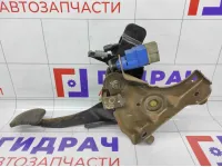 Педаль сцепления Renault Logan 465031874R