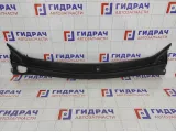 Решетка под лобовое стекло (Жабо) Renault Logan 668115673