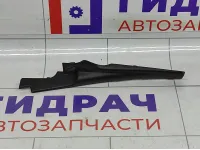 Накладка решетки стеклоочистителя левая Renault Logan 668225143R