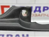 Накладка решетки стеклоочистителя правая Renault Logan 668223701R