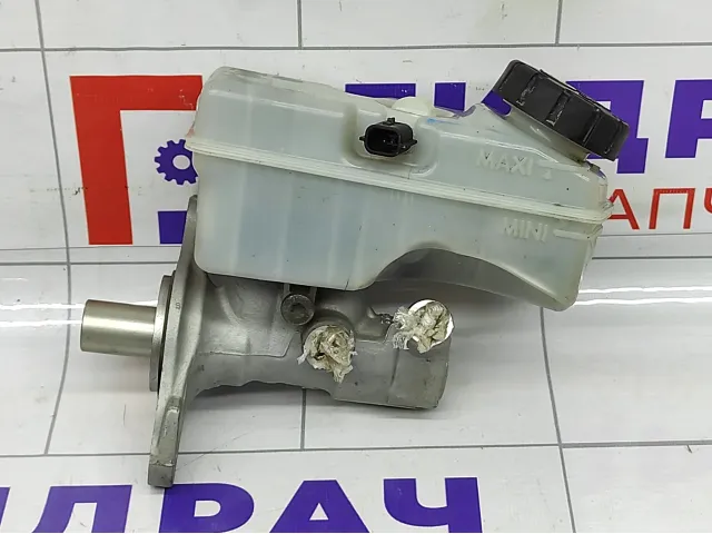 Цилиндр тормозной главный Renault Logan 460111938R