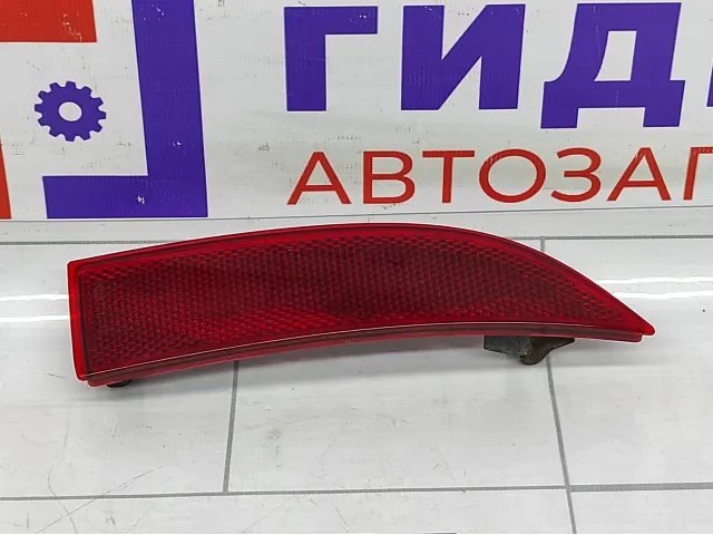 Отражатель в задний бампер правый Renault Logan 265600427R