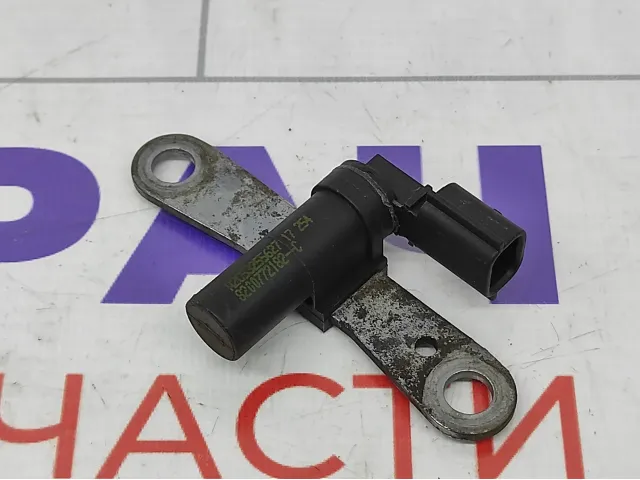 Датчик положения коленвала Renault Logan 8200772182