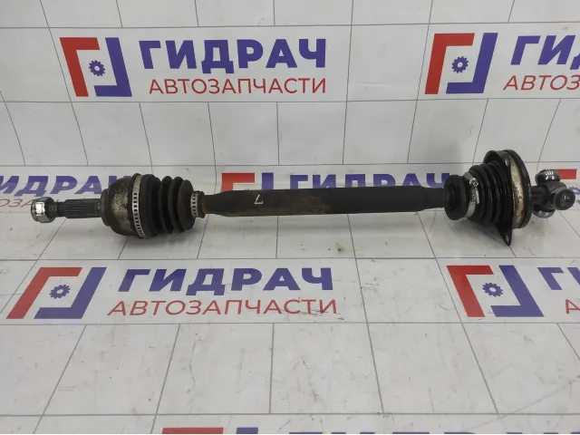 Привод левый Renault Logan 391013297R