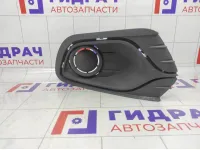 Решетка бампера переднего правая Renault Logan 263316043R