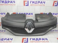Решетка радиатора Renault Logan 623105727R
