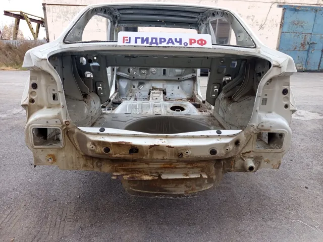 Панель задняя Renault Logan