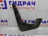 Брызговик передний правый Renault Logan