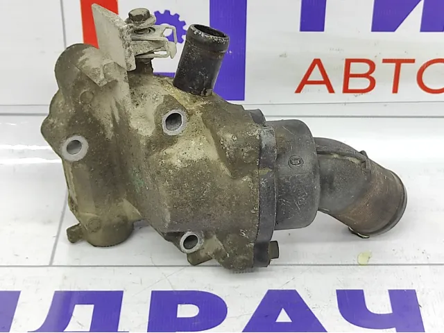 Корпус термостата Renault Logan 8200493154