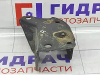 Кронштейн балки задней правый Renault Logan 6001547890