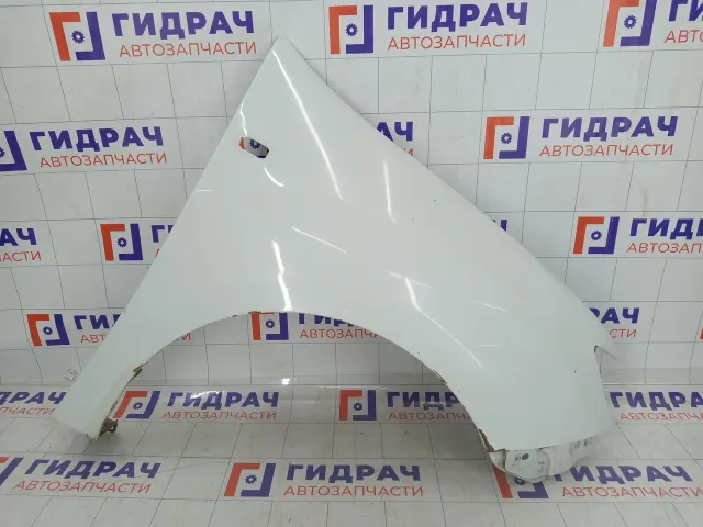 Крыло переднее правое Renault Logan 631008933R