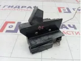 Замок двери задней правой Renault Logan 825024490R