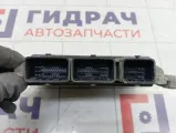 Блок управления двигателем Renault Logan 237104319R