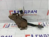 Педаль тормоза Renault Logan 465013221R