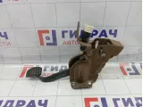 Педаль тормоза Renault Logan 465013221R
