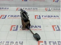 Педаль сцепления Renault Logan 465037621R