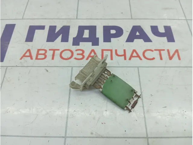 Резистор отопителя Renault Logan 271504503R