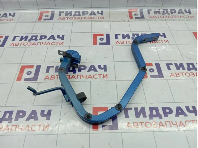Петля багажника левая Renault Logan 904019455R