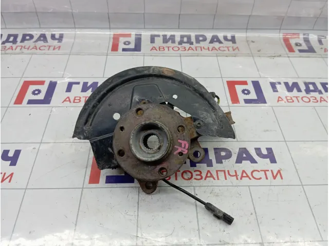 Кулак поворотный передний правый Renault Logan 400143444R