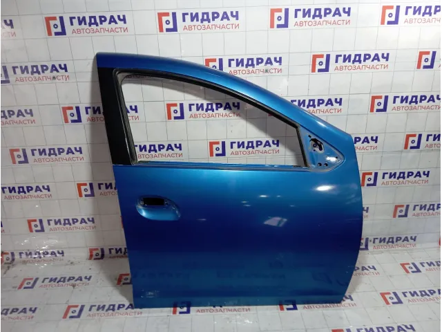 Дверь передняя правая Renault Logan 801008681R