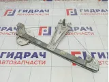 Стеклоподъемник механический задний правый Renault Logan 827202131R