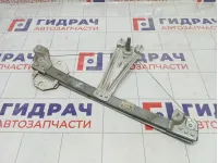 Стеклоподъемник механический задний правый Renault Logan 827202131R