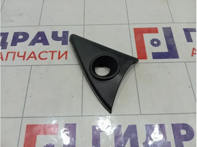 Крышка зеркала внутренняя правая Renault Logan 802928589R
