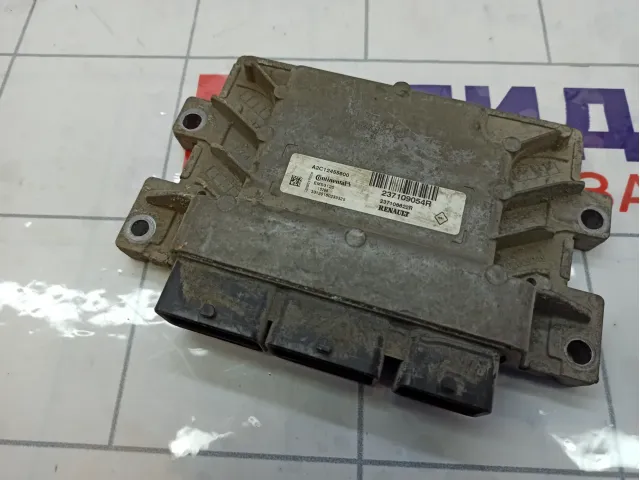 Блок управления двигателем Renault Logan 237109054R
