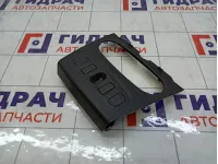 Накладка торпедо Renault Logan 275009384R