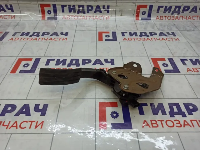 Педаль газа Renault Logan 180022703R