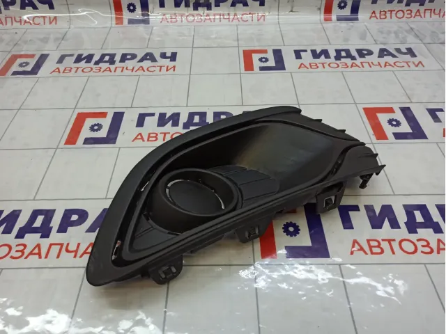 Решетка бампера переднего правая Renault Logan 263316043R