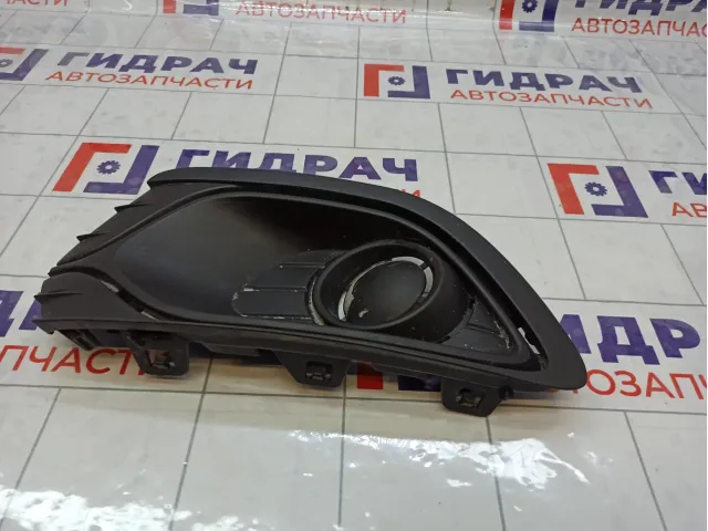 Решетка бампера переднего левая Renault Logan 263363542R