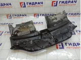 Решетка радиатора Renault Logan 623107605R