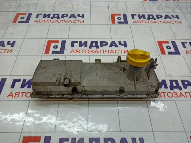 Крышка клапанная Renault Logan 8200243595