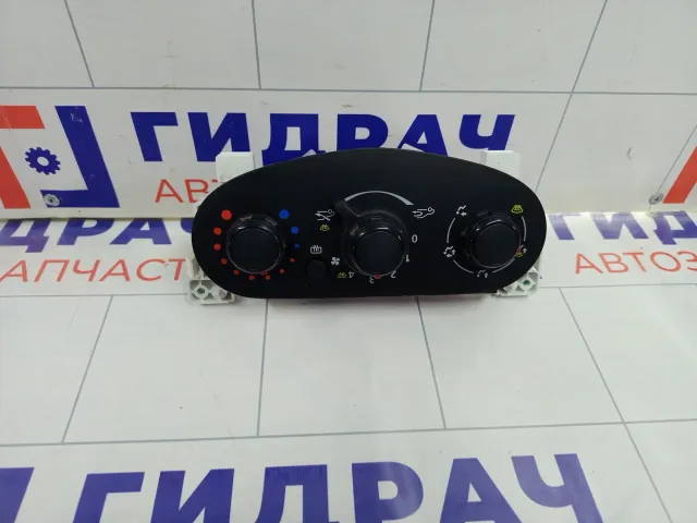 Блок управления отопителем (печкой) Renault Logan E1074247