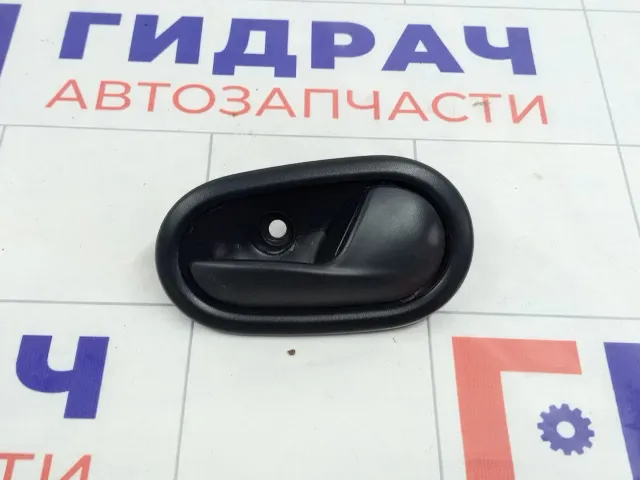 Ручка двери внутренняя правая Renault Logan 826721919R