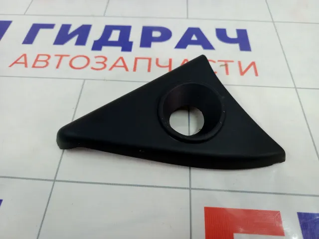 Крышка зеркала внутренняя правая Renault Logan 802923883R